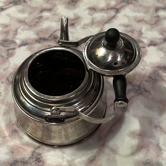 Tea Kettle - Picture 6 of 8